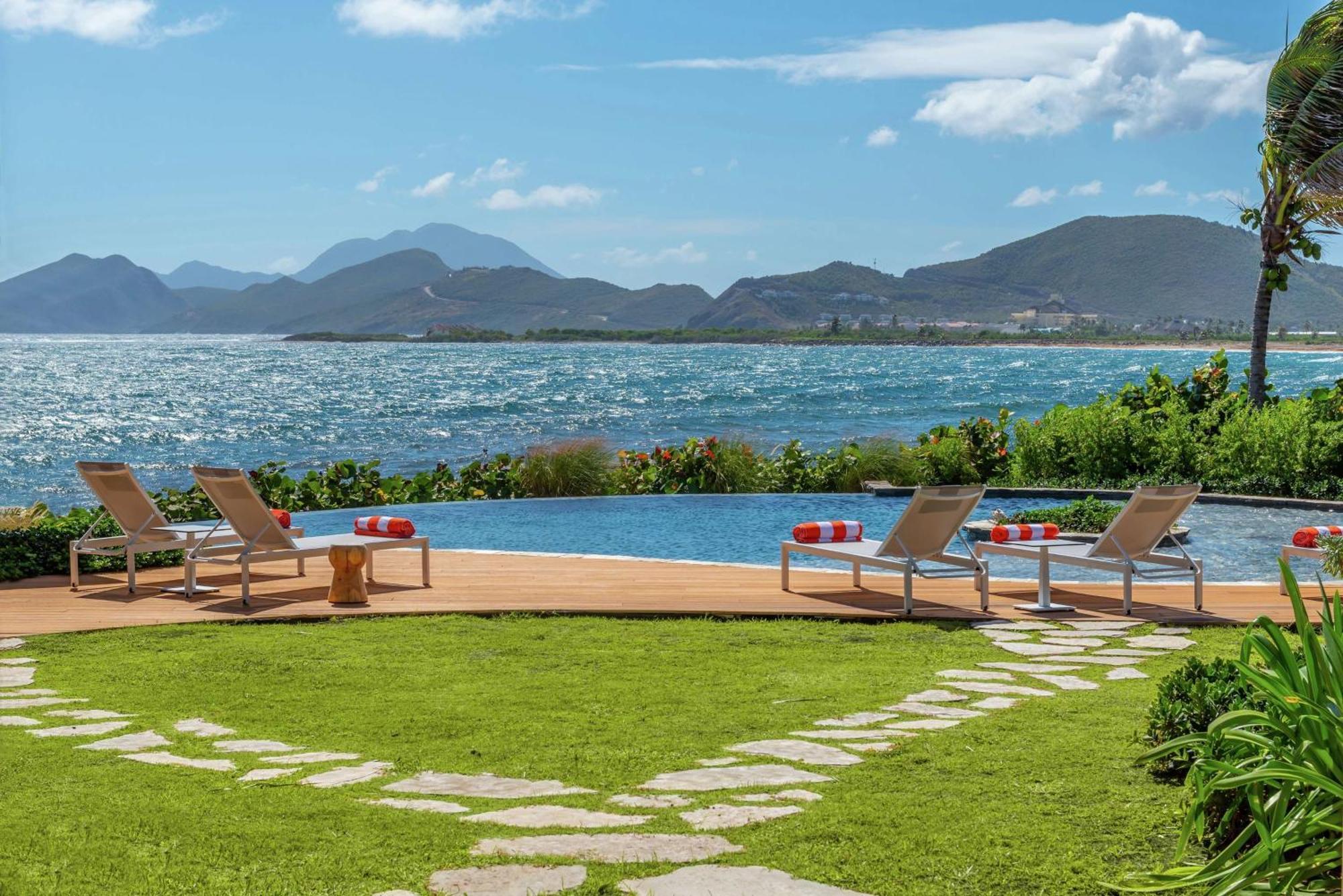 Koi Resort Saint Kitts, Curio Collection By Hilton Basseterre Luaran gambar